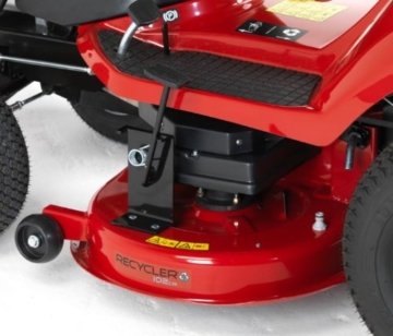 Toro DH210 Gartentraktor/Rasenmäher mit Sammelbehälter auf der Rückseite für Recycling bei Bedarf, kostenloses Multitool Easy Grip - 