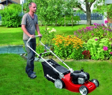 Einhell Benzin Rasenmäher GC-PM 46/1 S B&S (1,65 kW, 125 cm³, 46 cm Schnittbreite, 50 l Fangsack, 9-fache Schnitthöhenverstellung 30-80 mm) - 
