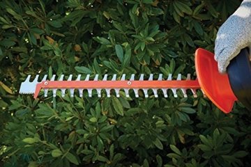 Black+Decker 54 V DualVolt Akku-Heckenschere mit Powercommand Antiblockierfunktion, 60 cm Schwertlänge, 19 mm Schnittstärke - ohne Akku und Ladegerät, 1 Stück, GTC5455PCB - 