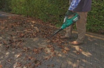 Bosch DIY Laubbläser ALB 36 LI, Akku, Ladegerät, Karton (36 V, 2,6 Ah, Luftgeschwindigkeit 180- 260 km/h) - 