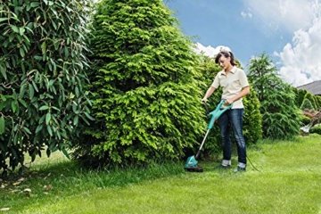 Bosch DIY Rasentrimmer ART 30, Doppelfadenspule, Pflanzenschutzbügel, Karton (550 Watt, Schnittkreisdurchmesser 30 cm) - 