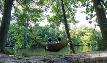 HAWK Outdoor Ultra-light Reise-Hängematte aus Fallschirm-Seide 200kg Traglast Set mit Befestigung - 2 Karabiner und 2 Seile - Reise, Camping, Garten, Trekking, Strand, Travel-Hammock - 