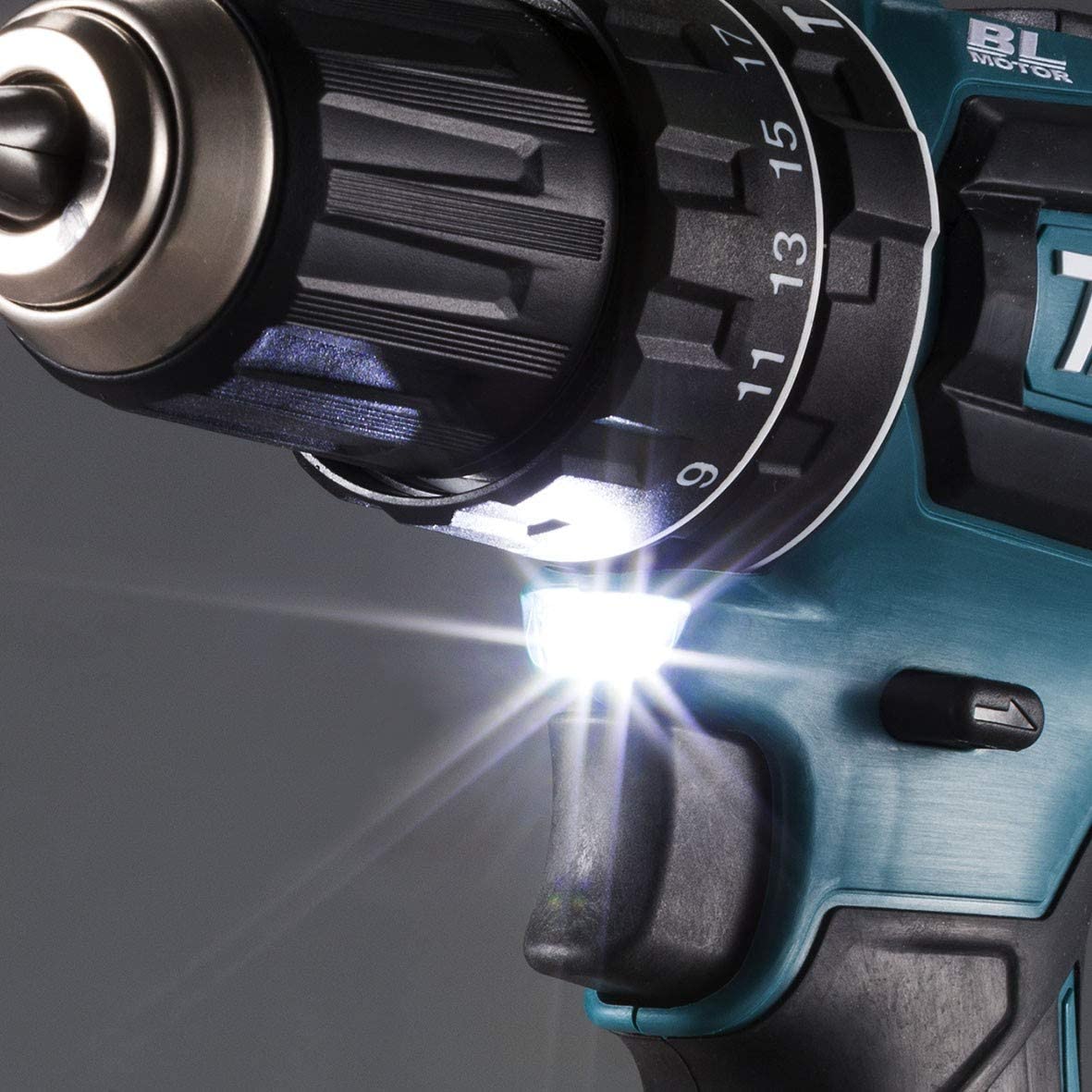 Makita Akkuschrauber mit Schlag