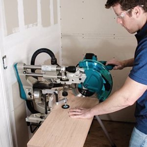 Scie a onglet Makita