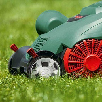 Bosch Elektro Vertikutierer UniversalVerticut 1100 (1.100 W, Arbeitsbreite: 32 cm, Fassungsvermögen der Fangbox: 50 l, im Karton), Neues Design | Klassisch grün - 3