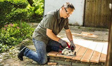 Einhell Akku-Handkreissäge TE-CS 18/165-1 Li-Solo Power X-Change (18 V, Li-Ion, Ø165 x Ø20 mm Sägeblatt, werkzeuglose Einstellung bei Schnitttiefe + Neigungswinkel, ohne Akku und Ladegerät) - 3