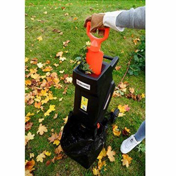 DELTAFOX Elektro Messerhäcksler - DG-EKS 2445-2400 W - inkl. 45 ltr Fangsack - 12 kg leicht - Laufräder mit Radabdeckung - Gartenhäcksler für 45 mm Äste - Schredder - 4
