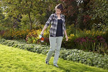 Gardena Kleinstreuer S: Streugutbehälter und Handstreuer geeignet für Sand, Salz und Splitt, zum Streuen im Winter, einzigartiges Dosiersystem, auch für Dünger und Saatgut verwendbar (3255-20) - 5