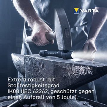 VARTA Taschenlampe LED Laterne inkl. 6x AA Batterien, Indestructible BL20 Pro Arbeitsleuchte, zwei Leuchtmodi, extrem robuste Lampe, stoßabsorbierend, Spritzwasser- und staubgeschützt - 5