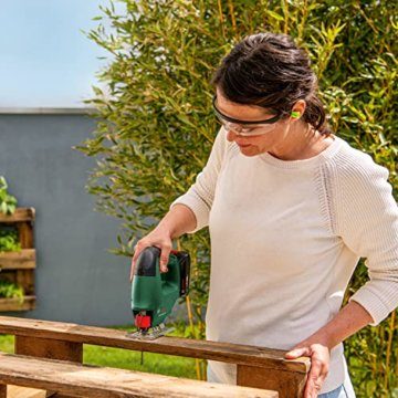 Bosch Akku Stichsäge EasySaw 18V-70 (ohne Akku, 18 Volt System, 1x Stichsägeblatt, im Karton) – Testnote: gut (Magazin: selbst ist der Mann) - 4