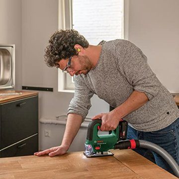 Bosch Akku Stichsäge UniversalSaw 18V-100 (ohne Akku, 18 Volt System, 15 tlg. Stichsägeblatt-Set, im Karton) – Amazon Edition – Testnote: sehr gut (Magazin: selbst ist der Mann) - 5