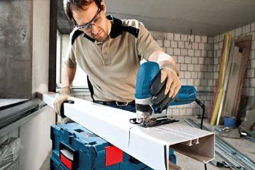 Bosch Professional Stichsäge GST 90 E (650 Watt, 1x Sägeblatt, Absaug-Set, Spanreißschutz, Schnitttiefe in Holz: 90 mm, im Koffer) - 7