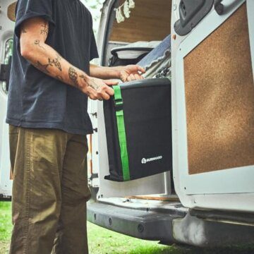 BURNHARD Klappgrill Jones 2-Brenner mit Deckel, 6,4 kW Edelstahl Gasgrill inkl. Transporttasche mit Rucksackfunktion und Multitool, Faltgrill ideal für Camping - 8
