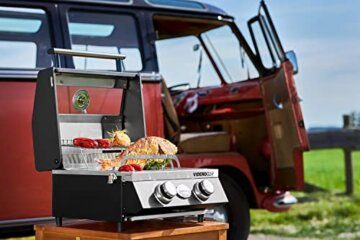 RÖSLE Gasgrill BBQ-Portable VIDERO G2-P, tragbarer Tischgrill mit 2 Edelstahlbrennern, Warmhalterost und Deckel mit Glaseinsatz sowie Deckelthermometer, pulverbeschichteter Stahl, 50 mbar - 7