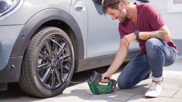 Bosch elektrische Luftpumpe Luftkompressor UniversalPump 18V (ohne Akku, 18 Volt System, für Auto-, Motorrad- und Fahrradreifen, 150 PSI, 10.3 Bar, im Karton) - 8