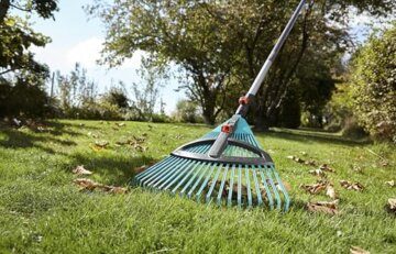 Gardena combisystem-Kunststoff-Verstellbesen: Laubbesen mit verstellbaren elastischen Kunststoffzinken, Arbeitsbreite 35 bis 52 cm, wackelfreies Arbeiten (3099-20) - 5